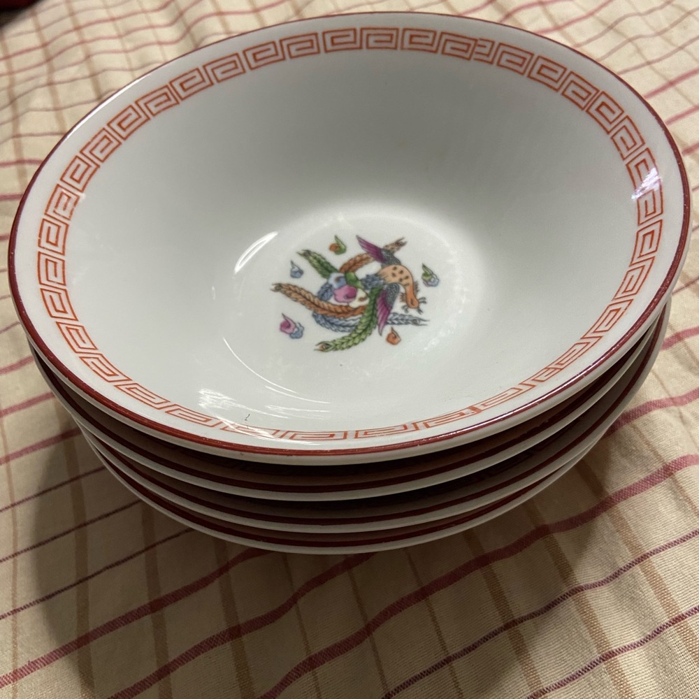 4PC. Lot U.K. Vintage Asian-Style Bird Motif Soup Bowls with Greek Key Border